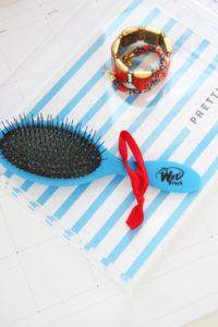 The Wet brush - best detangling hairbrush - www.pencilshavingsstudio.com