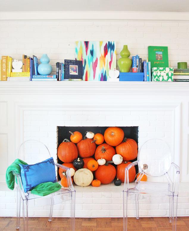fall-mantel-decoration-pumpkins-pencil-shavings-studio-white-brick-painted-fireplace