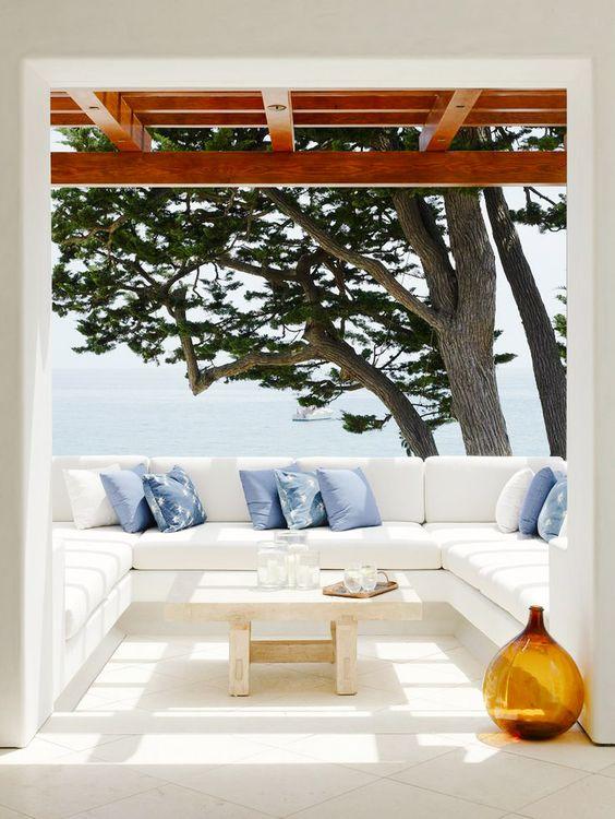 White outdoor living room - www.pencilshavingsstudio.com