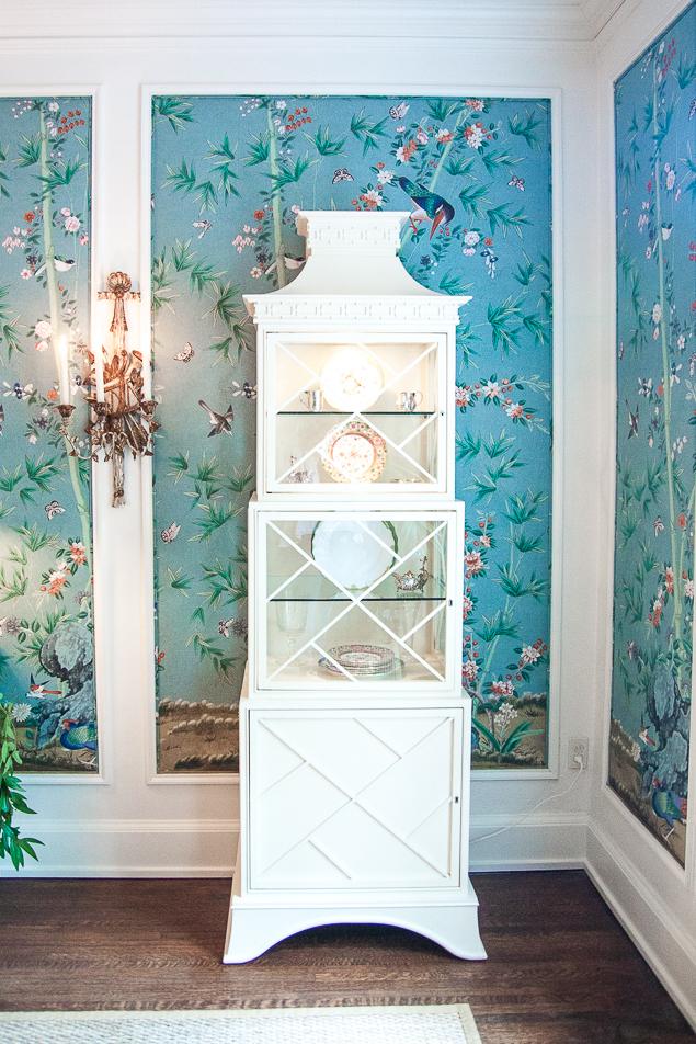 Chinoiserie dining room with aqua wallpaper and white crown moulding. www.pencilshavingsstudio.com