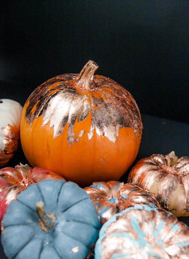 Copper foiled pumpkins - DIY - pumpkin crafts - decorating with pumpkins - warm metallics - fall color trends - www.pencilshavingsstudio.com