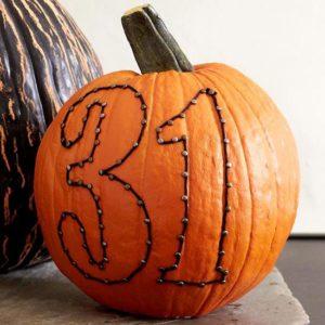 No-carve pumpkins: use yarn and pins to create numbers or monograms www.pencilshavingsstudio.com
